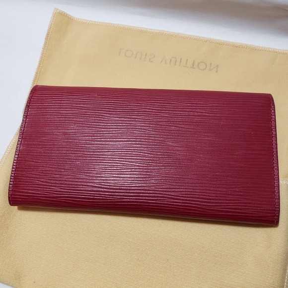 Christmas SALE Auth. Great Condition Louis Vuitton Emilie Fuschia Long Wallet - Picture 4 of 10